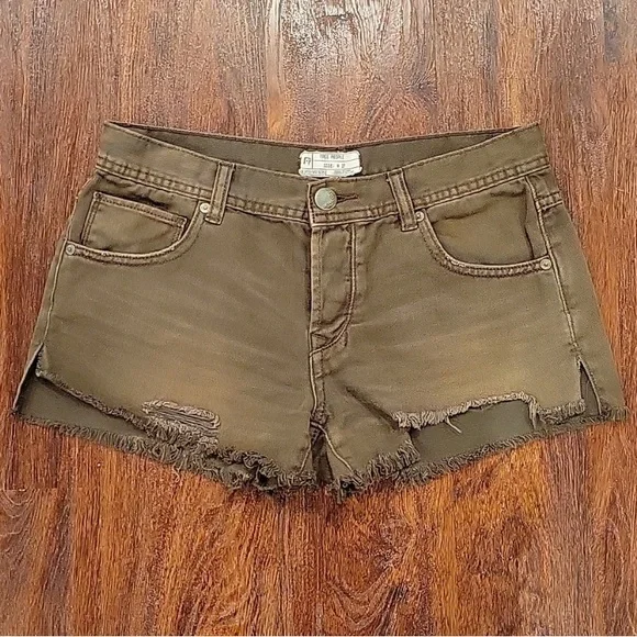 Free People | Shark Bite Shorts | size 27 Olive - Picture 7 of 7